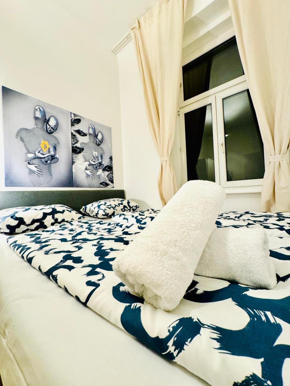 Charming 5br Shared Apt, Minutes From Atzgersdorf Appartement