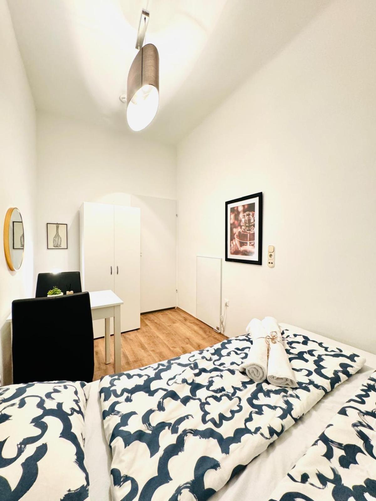 Charming 5br Shared Apt, Minutes From Atzgersdorf * Vienne